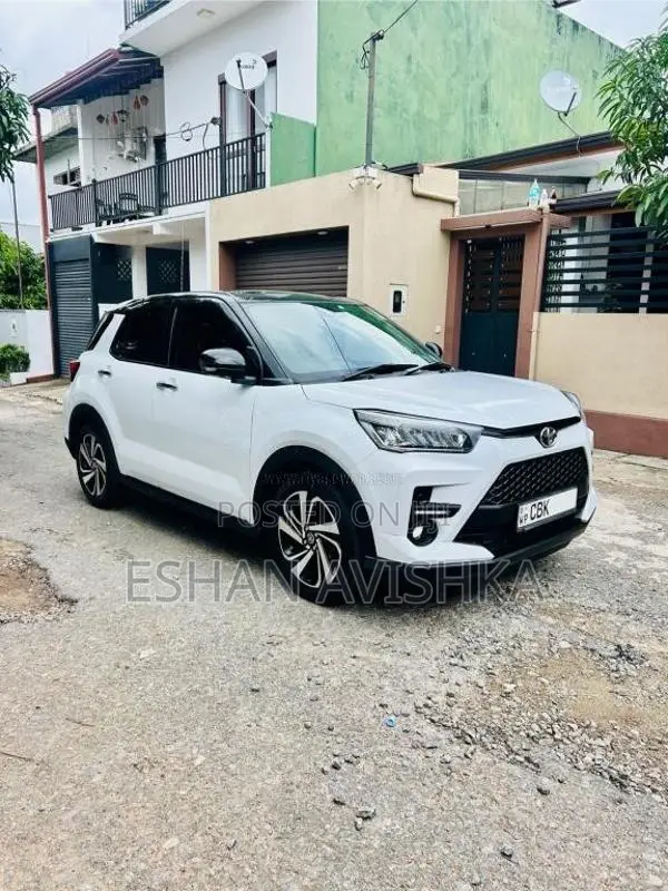 Toyota Raize 2020 SUV (Used)
