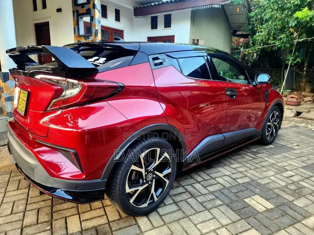 Toyota CHR NGX10 GT TURBO 2018 SUV (Used)