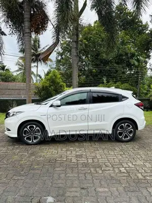 Honda Vezel 2014 SUV (Used)