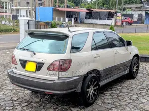 Toyota Harrier 1999 SUV (Used)