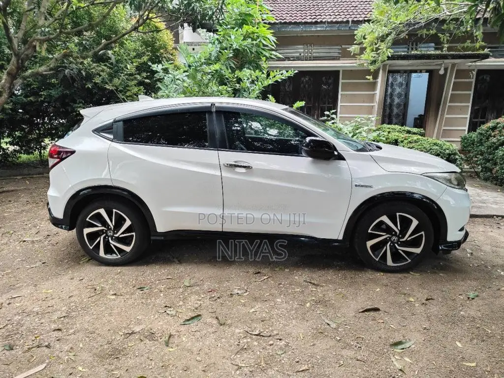 Honda Vezel RS 2016 SUV (Used)