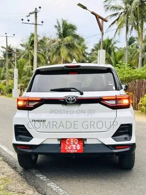Toyota Raize 2023 SUV (Used)