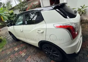 Micro Tivoli 2017 SUV (Used)