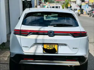 Honda Vezel 2025 SUV (Used)