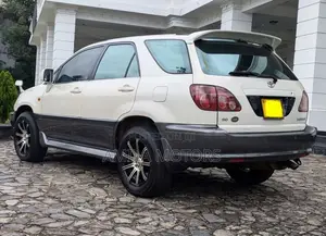 Toyota Harrier 1999 SUV (Used)