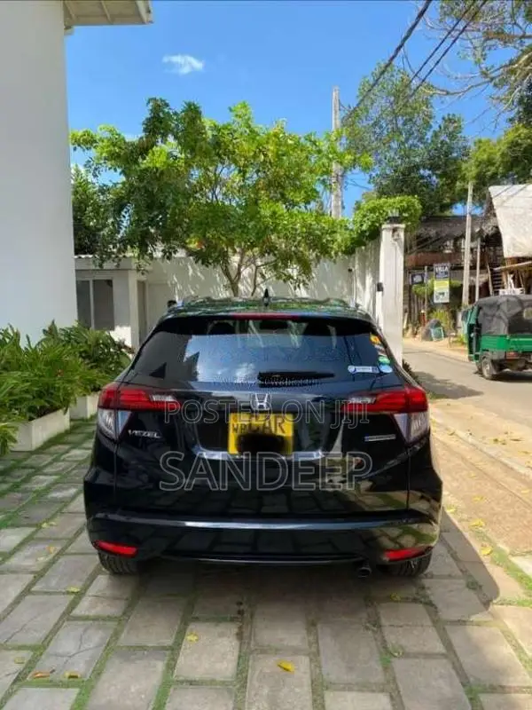 Honda Vezel 2016 SUV (Used)