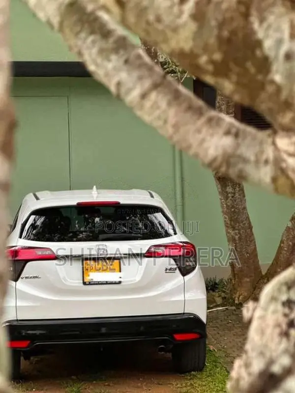 Honda Vezel 2018 SUV (Used)