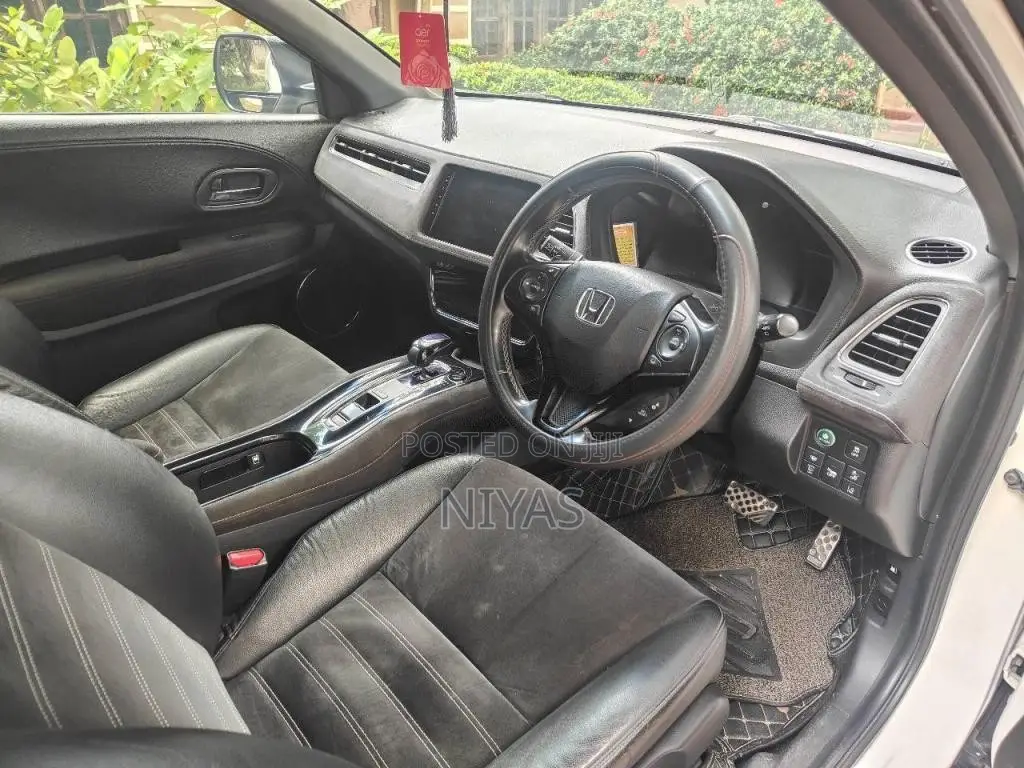 Honda Vezel RS 2016 SUV (Used)