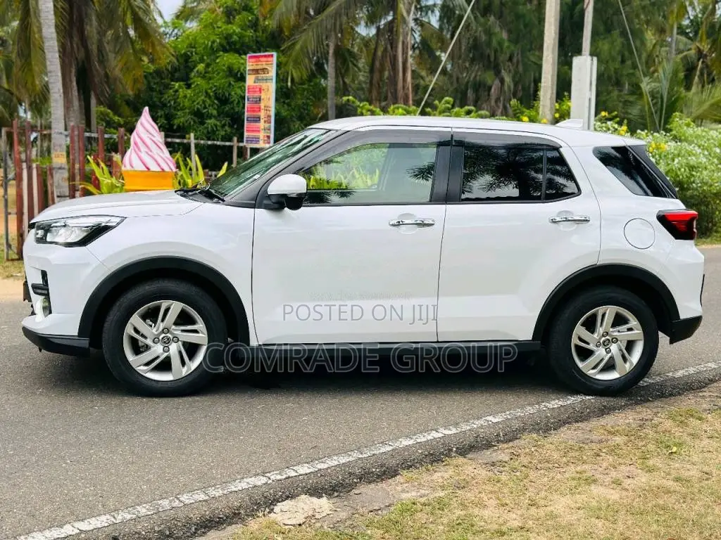 Toyota Raize 2023 SUV (Used)