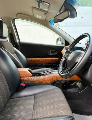 Honda Vezel 2014 SUV (Used)