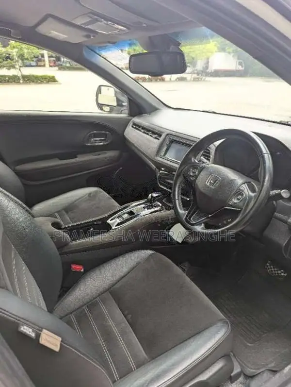 Honda Vezel 2017 SUV (Used)