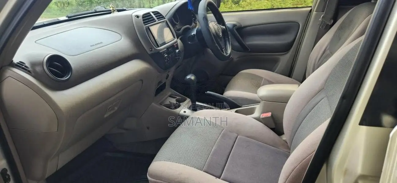 Toyota RAV4 J STYLE 2000 SUV (Used)