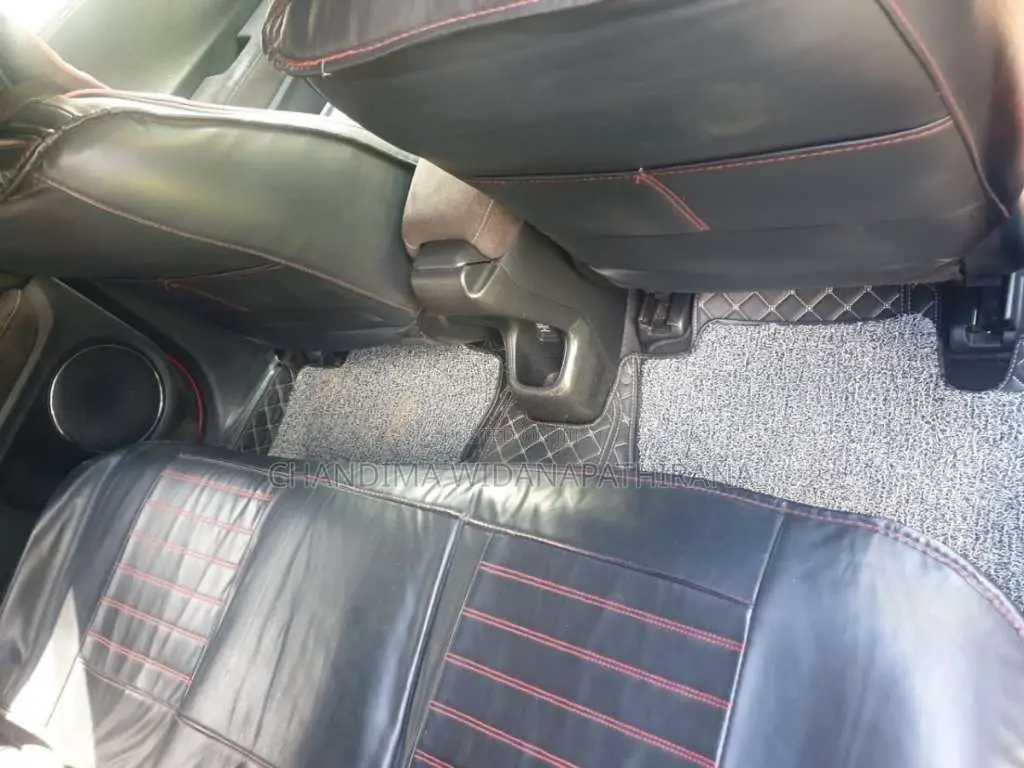 Honda Vezel RS 2018 SUV (Used)