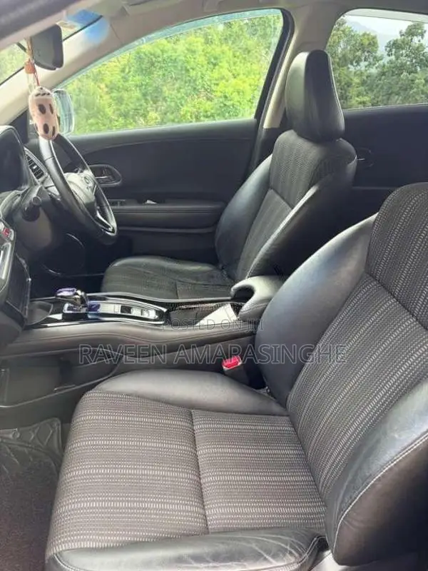 Honda Vezel 2014 SUV (Used)