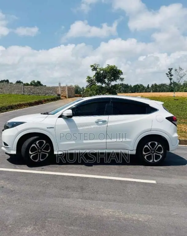 Honda Vezel 2014 SUV (Used)