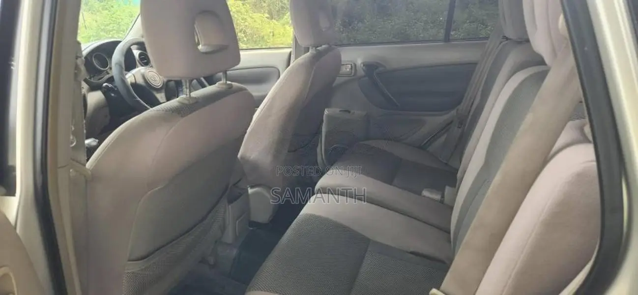 Toyota RAV4 J STYLE 2000 SUV (Used)