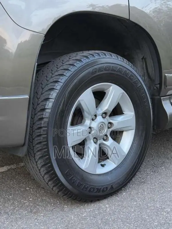 Toyota Land Cruiser Prado 150 TX 2015 SUV (Used)