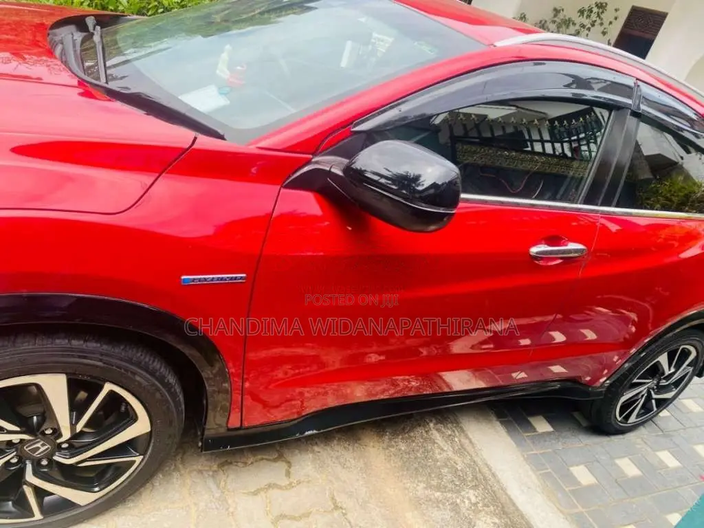 Honda Vezel RS 2018 SUV (Used)