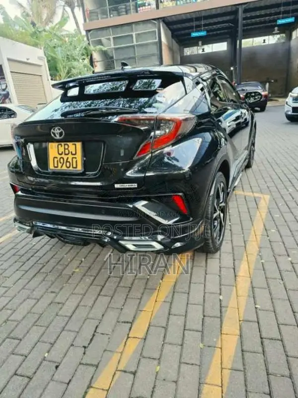 Toyota CHR 2019 SUV (Used)