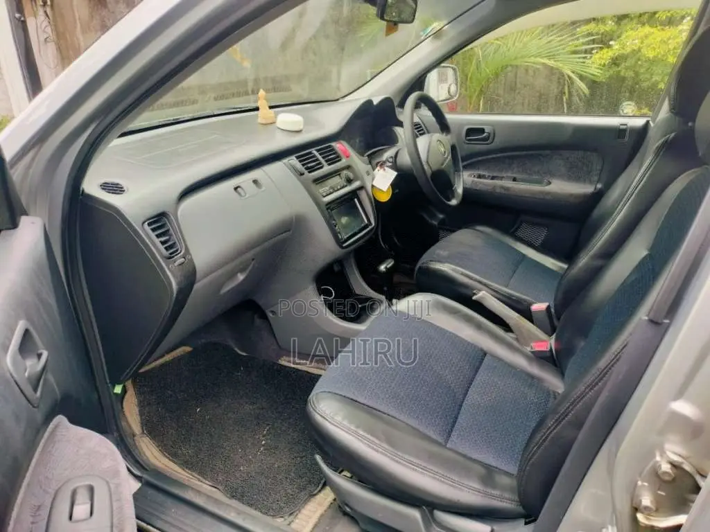 Honda HR-V 2004 SUV (Used)