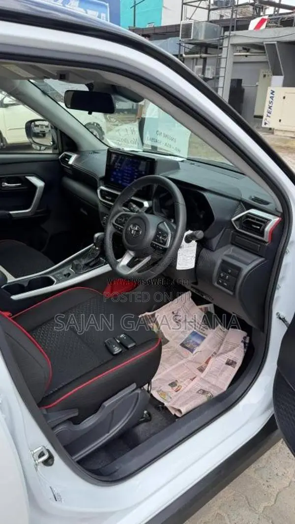 Toyota Raize Hybrid Z GRADE 2024 SUV Unregistered (Recondition)