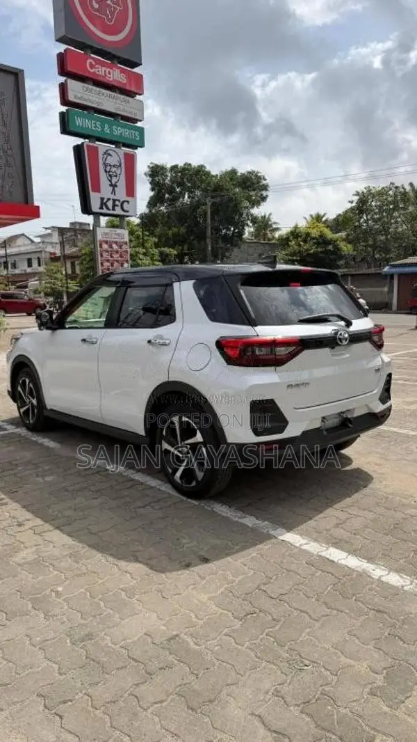 Toyota Raize Hybrid Z GRADE 2024 SUV Unregistered (Recondition)