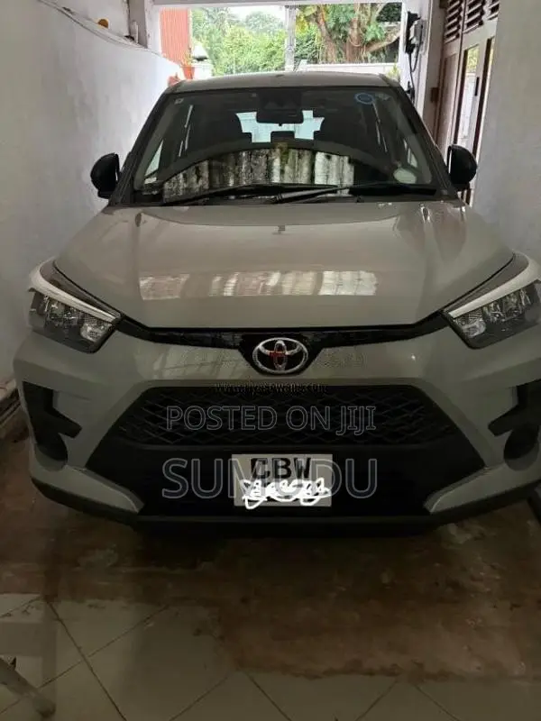 Toyota Raize 2025 SUV (Used)