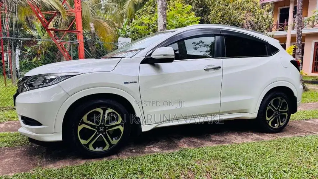 Honda Vezel 2016 SUV (Used)