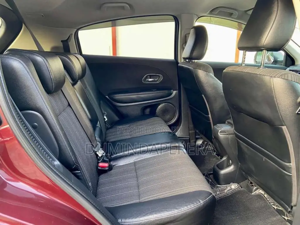Honda Vezel 2014 SUV (Used)