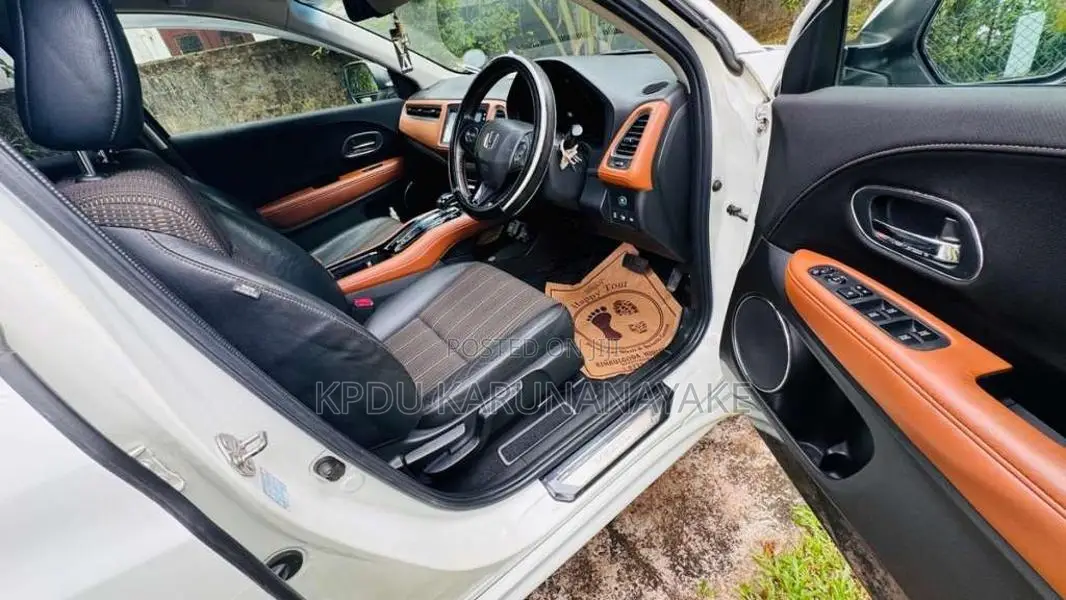 Honda Vezel 2016 SUV (Used)