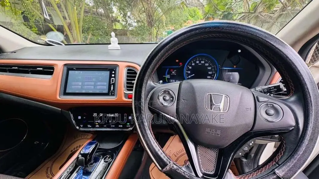 Honda Vezel 2016 SUV (Used)