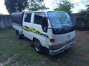 Toyota Toyoace 1996 Crew Cab (Used)