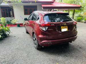 Honda Vezel 2014 SUV (Used)
