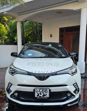 Toyota CHR 2018 SUV (Used)