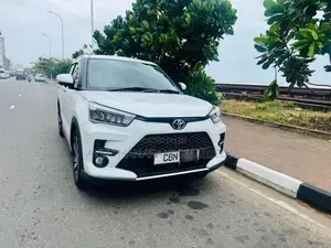 Toyota Raize 2024 SUV (Used)