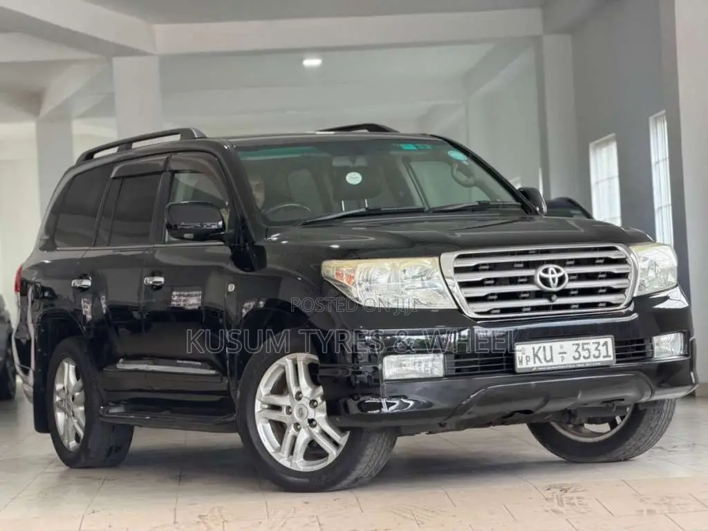 Toyota Land Cruiser Sahara ZX 60th Anniversary 2011 SUV (Used)