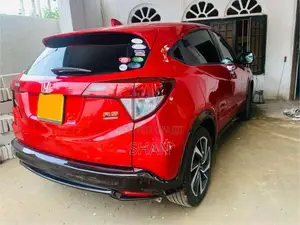 Honda Vezel Rs Sensing 2017 SUV (Used)