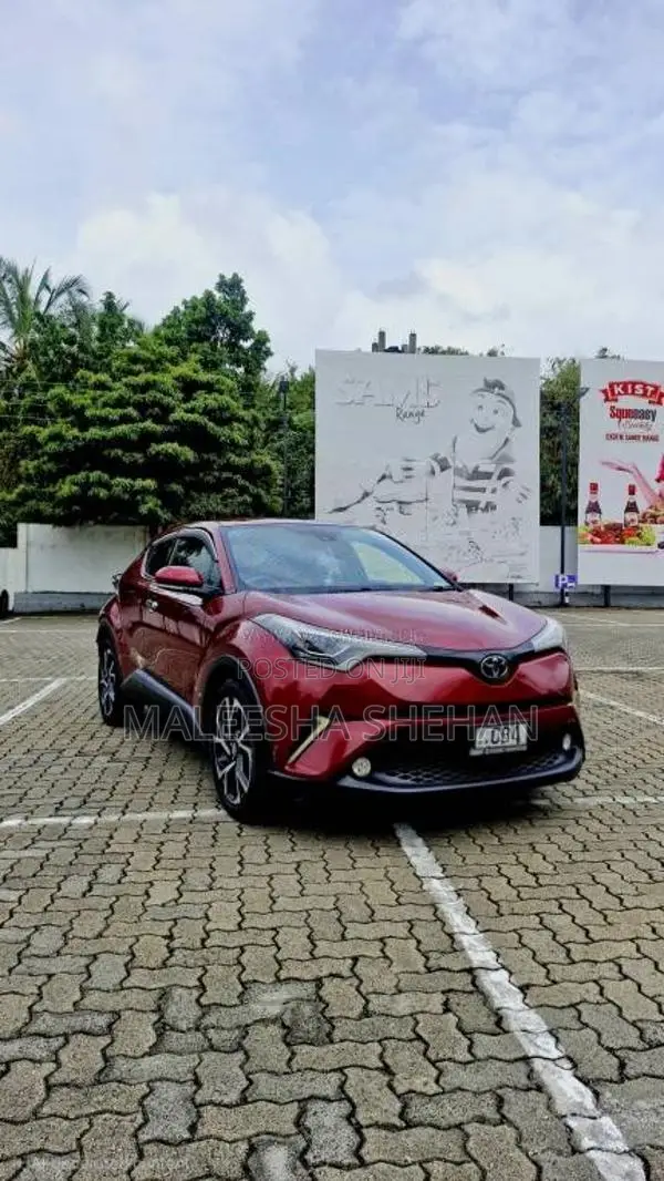 Toyota CHR 2018 SUV (Used)
