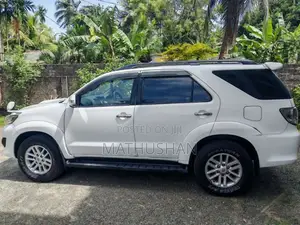 Toyota Fortuner 2013 SUV (Used)
