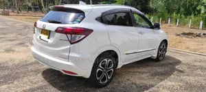 Honda Vezel 2014 SUV (Used)