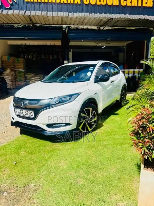 Honda Vezel Rs Sensing 2018 SUV (Used)