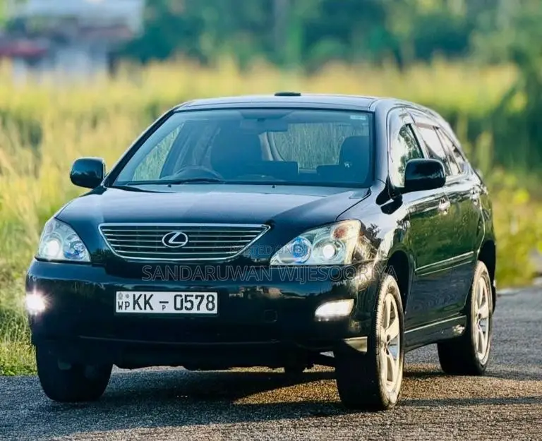 Toyota Lexus 2005 SUV (Used)