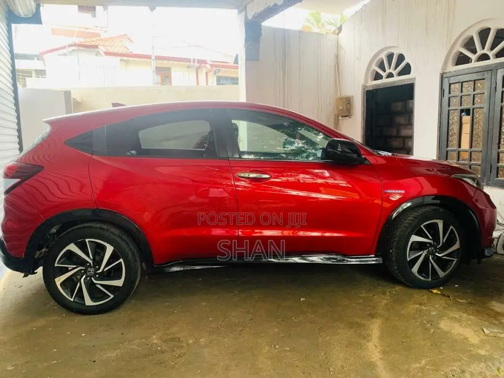 Honda Vezel Rs Sensing 2017 SUV (Used)