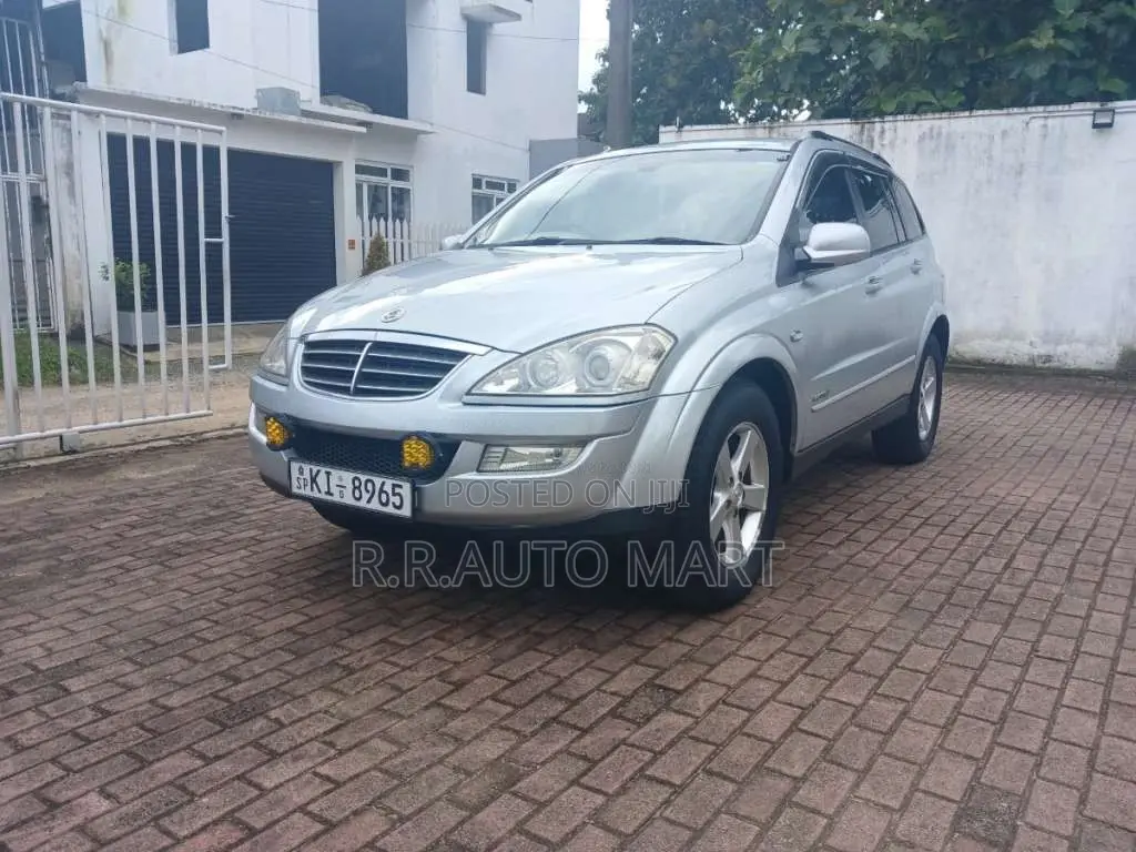 Micro Kyron 2010 SUV (Used)