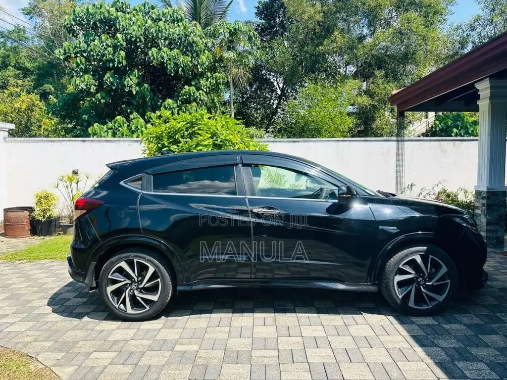 Honda Vezel Rs Sensing 2016 SUV (Used)