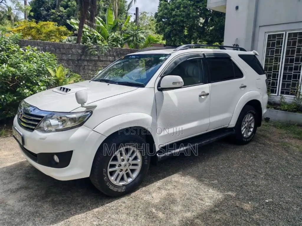 Toyota Fortuner 2013 SUV (Used)
