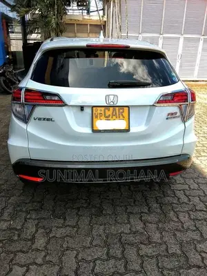 Honda Vezel 2016 SUV (Used)