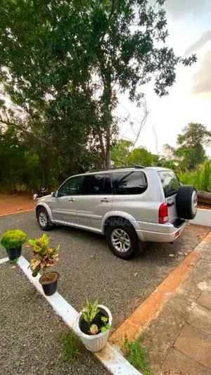 Suzuki Grand Vitara 2005 SUV (Used)
