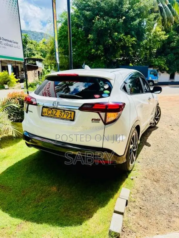 Honda Vezel Rs Sensing 2018 SUV (Used)