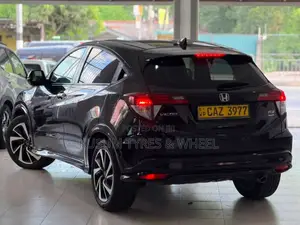 Honda Vezel RS Sensing 2018 SUV (Used)